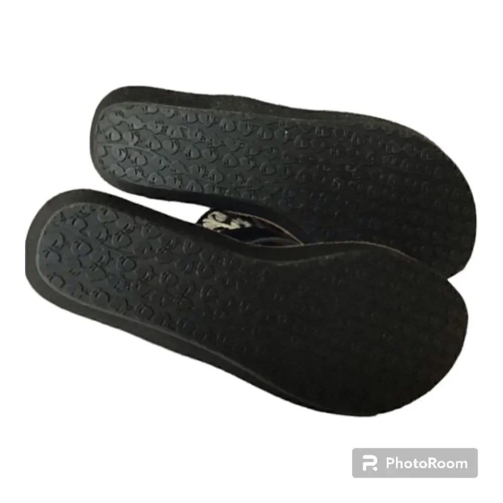 Acorn ArtWalk Leather Wedge Thong Sandals